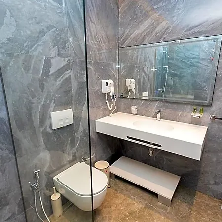 Esbjerg מלון 4*